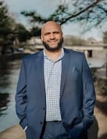 Shiraz Mushtaq, Account Executive · Halal Home Financing