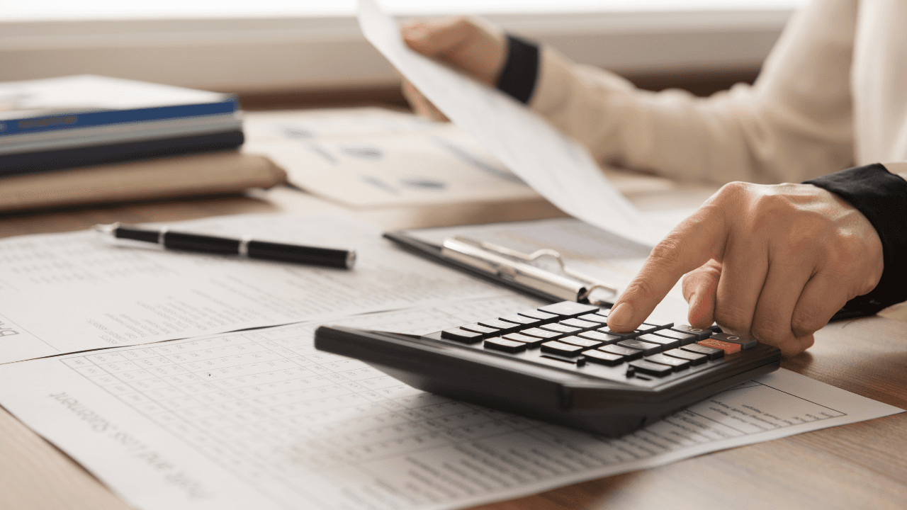 Islamic Spending Accountability: How Muslims Should Track Where Their Money Goes (2026)